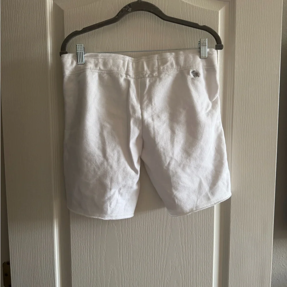 Abercrombie & Fitch White Shorts - Picture 4 of 6